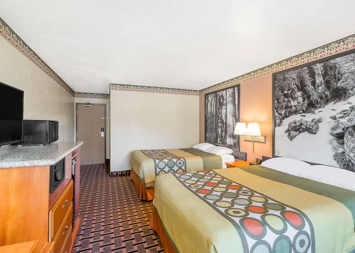 Super 8 By Wyndham Grants Pass Motel