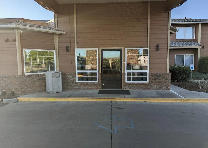 Toppenish Inn And Suites