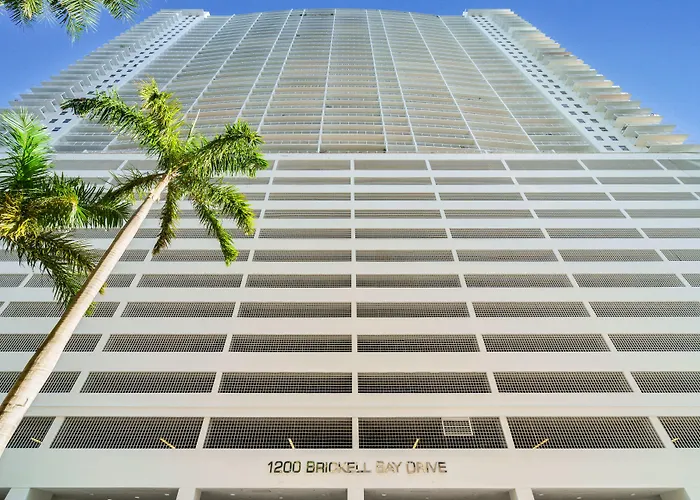 The Club At Brickell Bay Luxury Suites