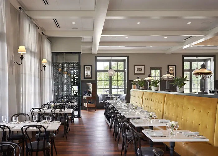 The Inn At Meadowbrook Overland Park