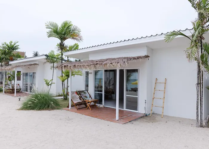 Sea Escapes Resort