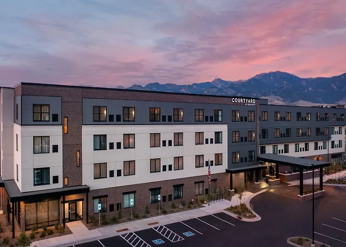 Courtyard By Marriott Bozeman