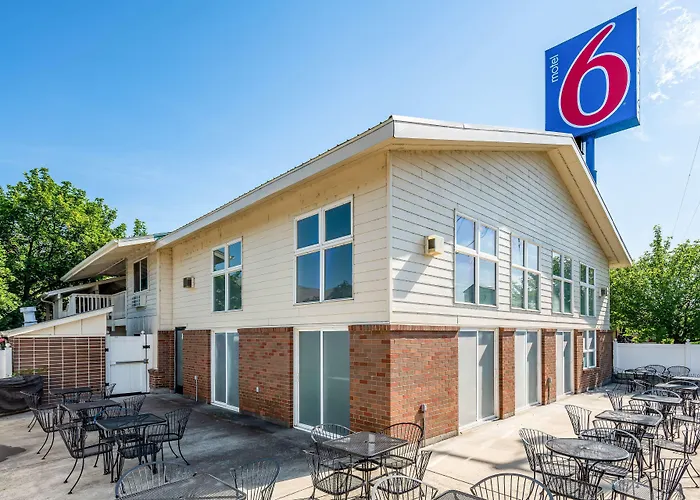 Motel 6 Clarkston Wa