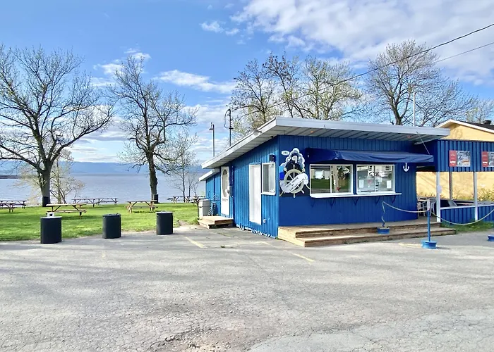 La Plage Motel
