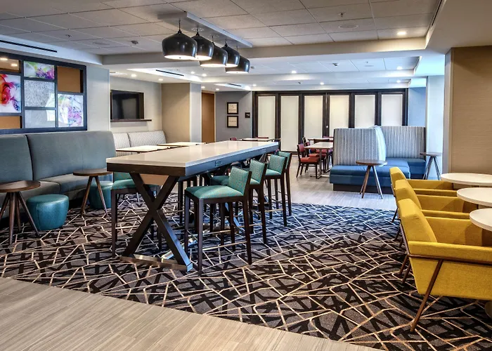 Hampton Inn Fresno Airport