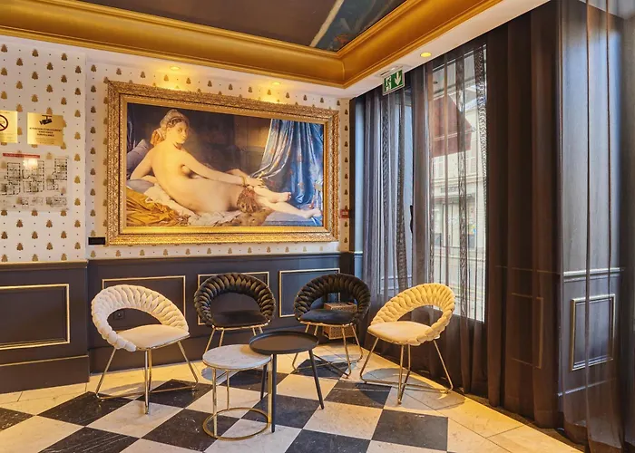 Hotel Eiffel Petit Louvre