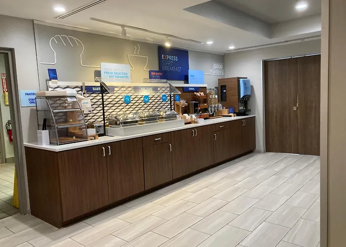 Holiday Inn Express And Suites Winchester By Ihg