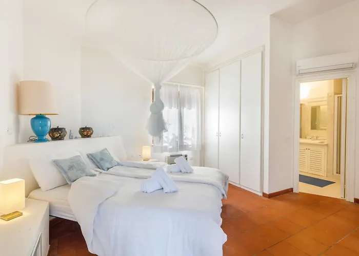 Costa Paradiso Resort