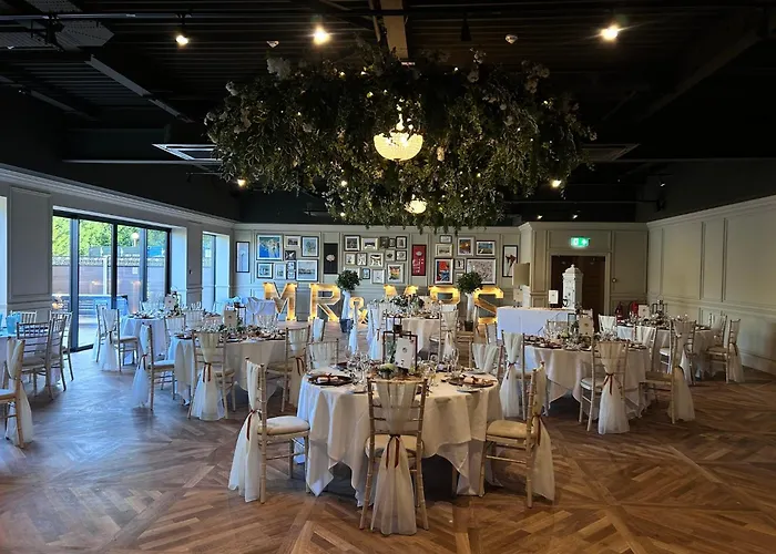 Holiday Inn Newcastle Gosforth Park By Ihg Seaton Burn