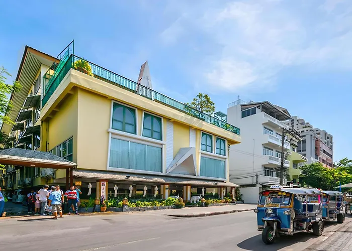 Royal Ivory Sukhumvit Nana