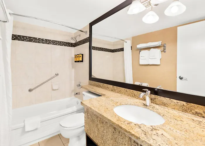 Best Western Plus Inner Harbour Hotel