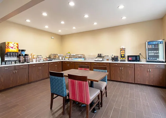 Comfort Inn & Suites Fredericksburg
