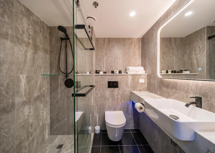 Distinction Te Anau Hotel & Villas