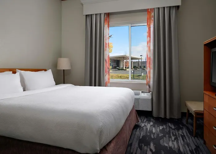 Fairfield Inn & Suites Indianapolis East
