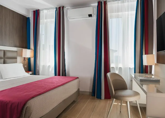 Hotel Titano