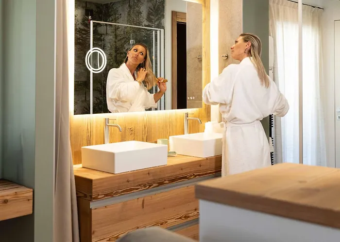 Hotel Isolabella Wellness Fiera Di Primiero