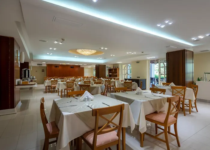 Crithoni'S Paradise Hotel Alinda 