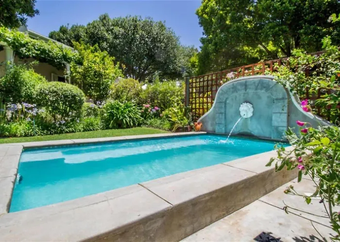 Montagu Vines Guesthouse