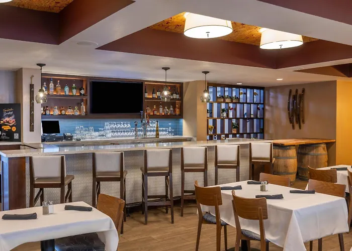 Doubletree By Hilton Campbell - Pruneyard Plaza