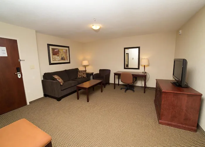 Holiday Inn & Suites Lloydminster By Ihg