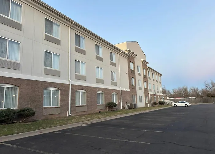 Quality Inn & Suites Bethany - Oklahoma City West
