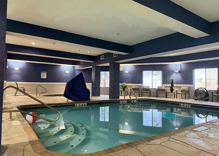 Holiday Inn Express Boonville By Ihg