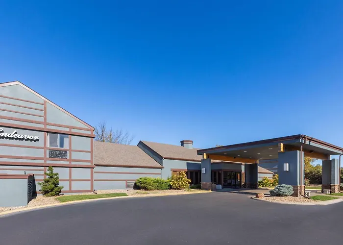 Endeavor Inn & Suites, Trademark Collection By Wyndham