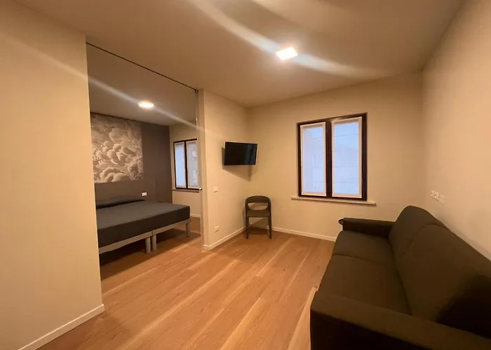 Jo Hotel