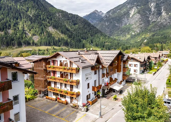 Hotel Orso Grigio Carisolo