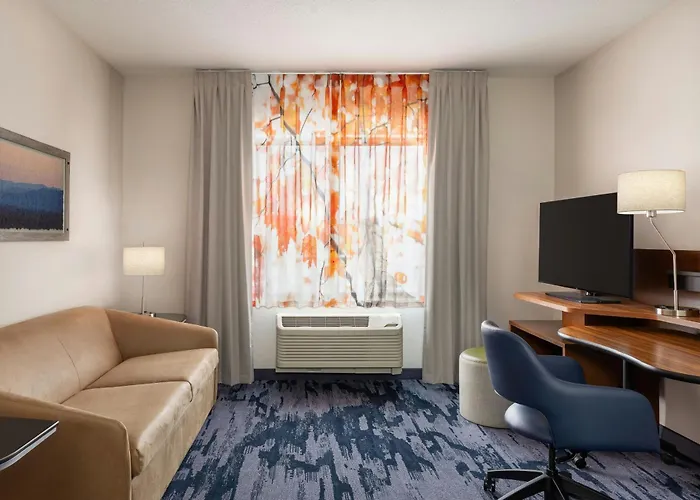 Fairfield Inn & Suites By Marriott St. Paul Northeast