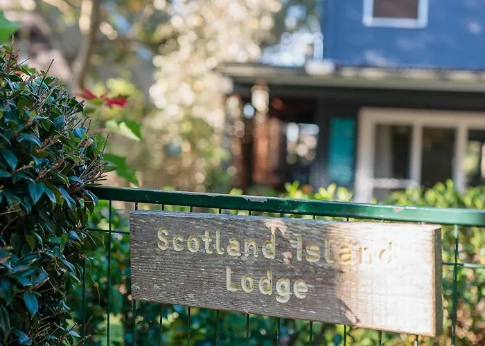 Scotland Island Lodge