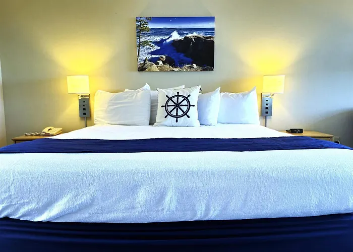 Atlantic Eyrie Lodge