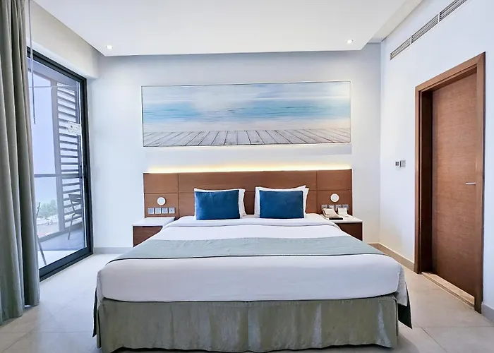 Hotel Wyndham Garden Ajman Corniche