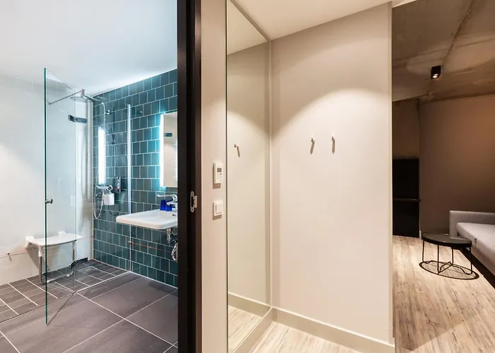 Holiday Inn - The Niu, Fender Amsterdam