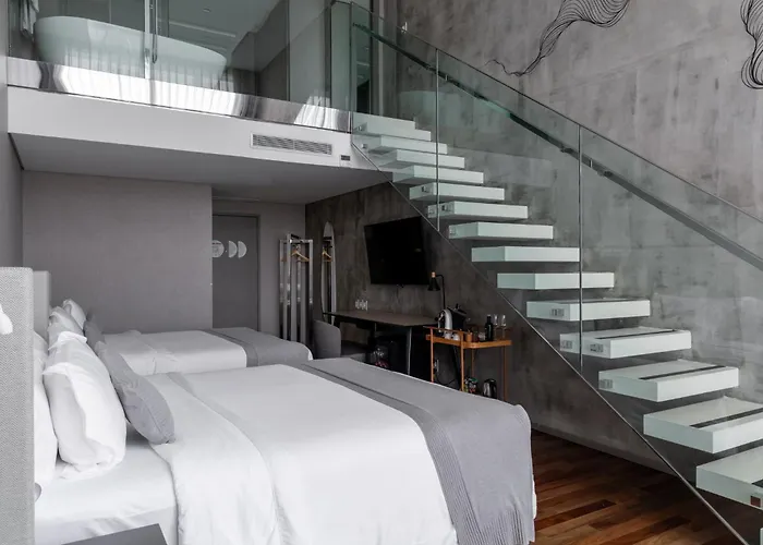 Suryaa Hotel Pinhais, Curio Collection By Hilton