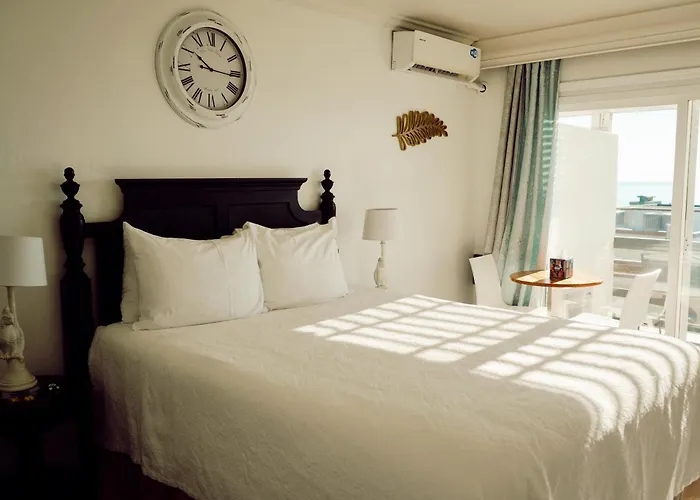Laguna Cove Hotel