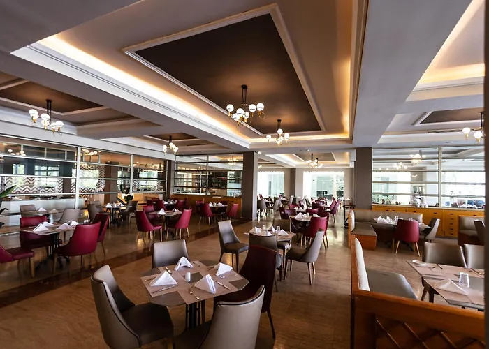 The Signature Level At Grand Palladium Lady Hamilton Resort & Spa