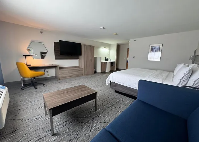 Holiday Inn Express Deforest Madison Area By Ihg