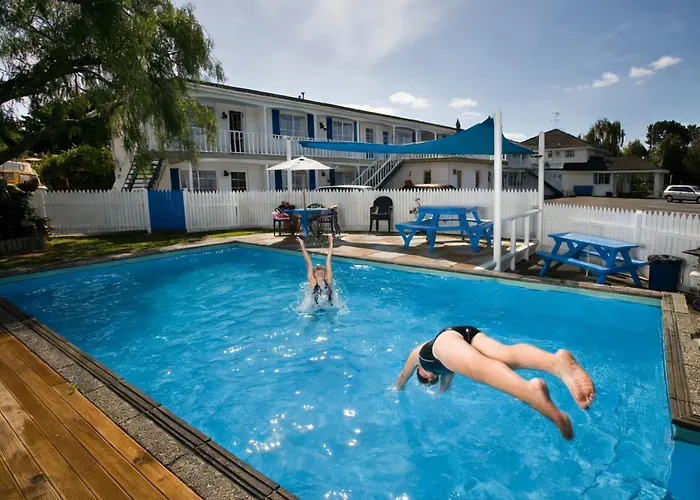 Boundary Court Motor Inn