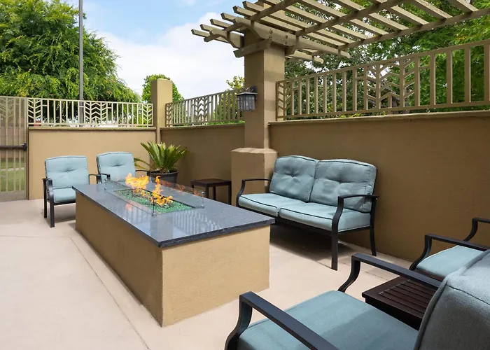 Larkspur Landing Extended Stay Suites Bellevue