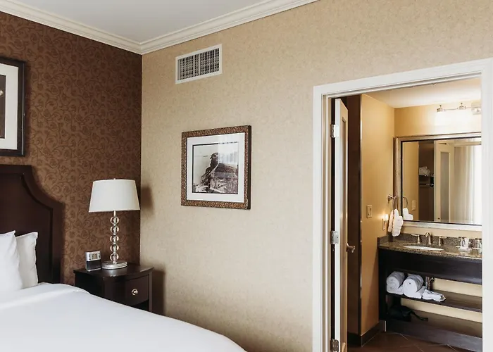 Hotel Julien Dubuque