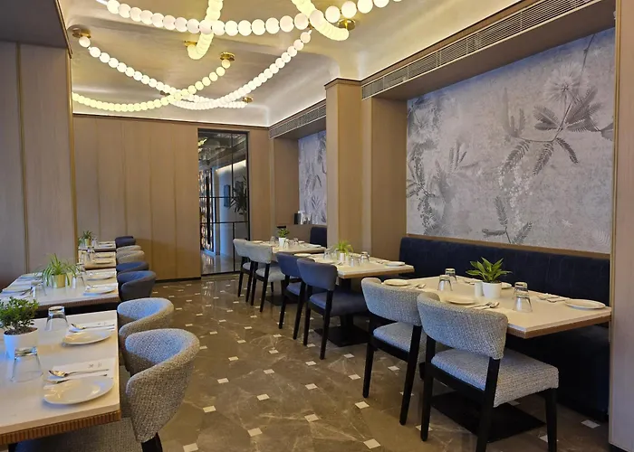 Dragonfly Hotel - The Art Hotel