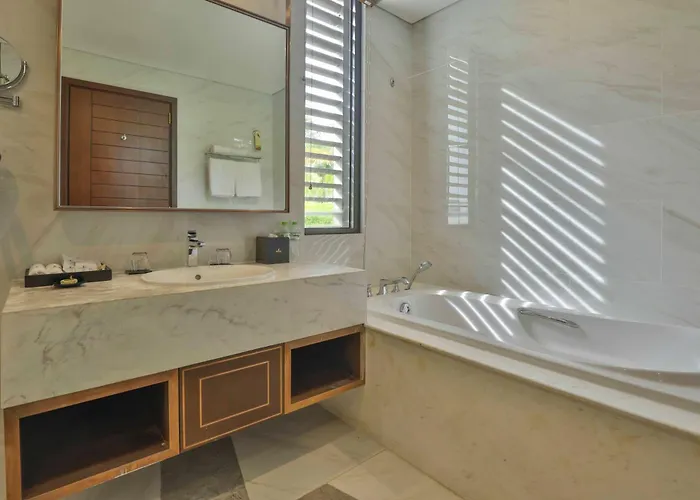 Vinpearl Resort & Golf Nam Hoi An Ha Binh