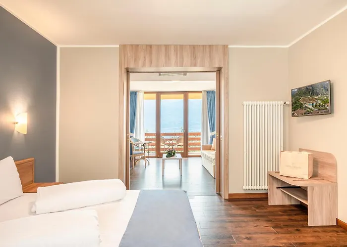 Hotel Caravel Limone sul Garda