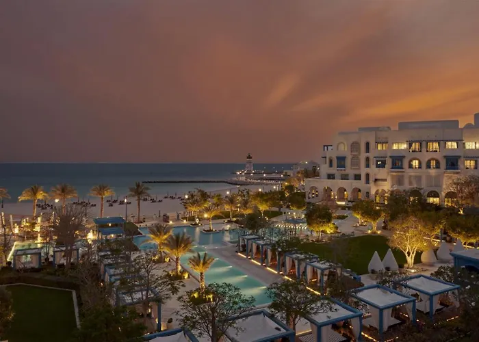 Hilton Salwa Beach Resort And Villas