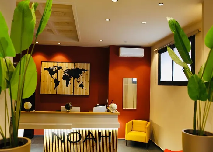 Noah Gate & Suites