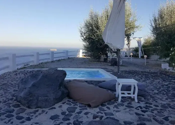 Artemis Suites Megalochori 