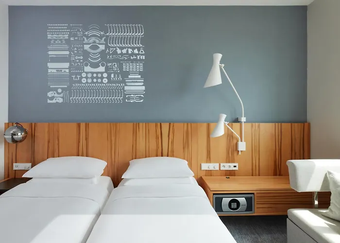 Hyatt Regency Paris Etoile
