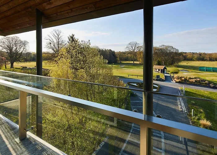 Lingfield Park Marriott Hotel & Country Club
