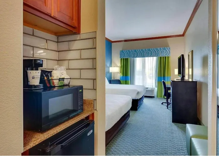 Comfort Inn & Suites Waco